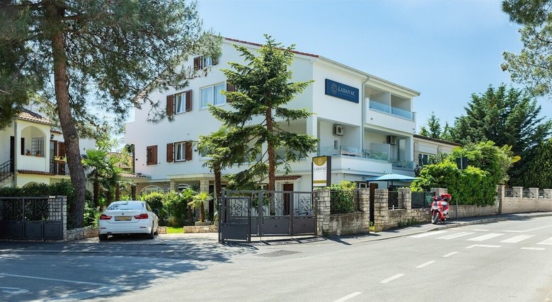 Apartamentos Villa Ladavac