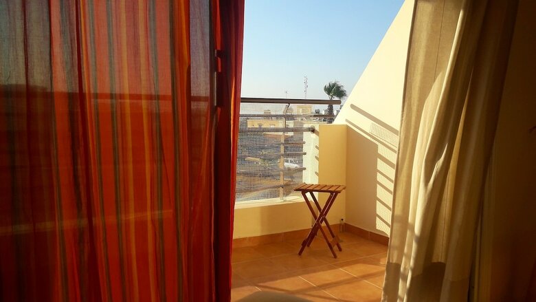 Golden Sea View Apartment