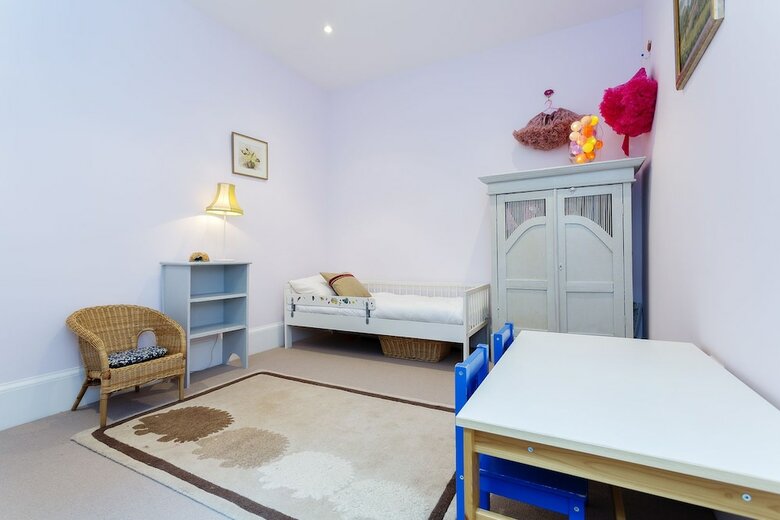 Albert Bridge Apartment