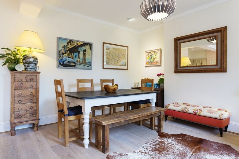 Albert Bridge Apartment