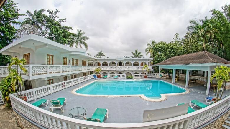 Hotel Pure Oasis