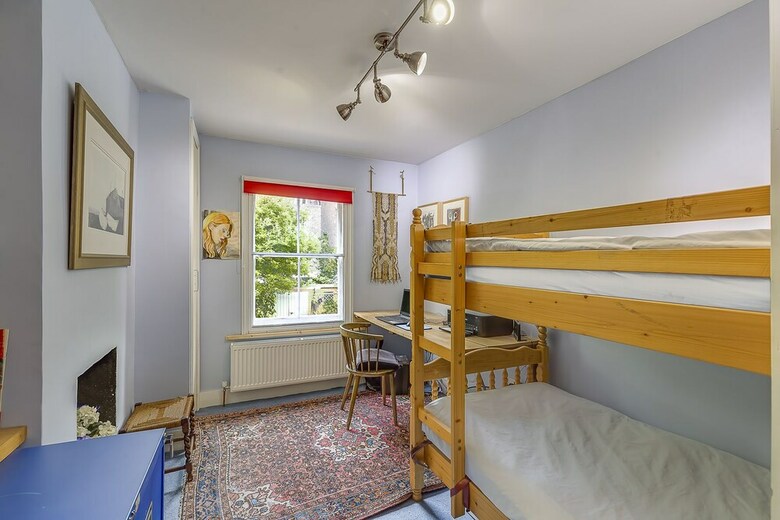 Quiet Home Near Hampstead Heath