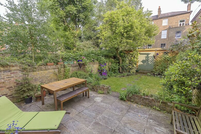 Quiet Home Near Hampstead Heath
