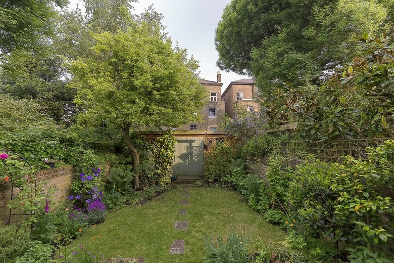 Quiet Home Near Hampstead Heath