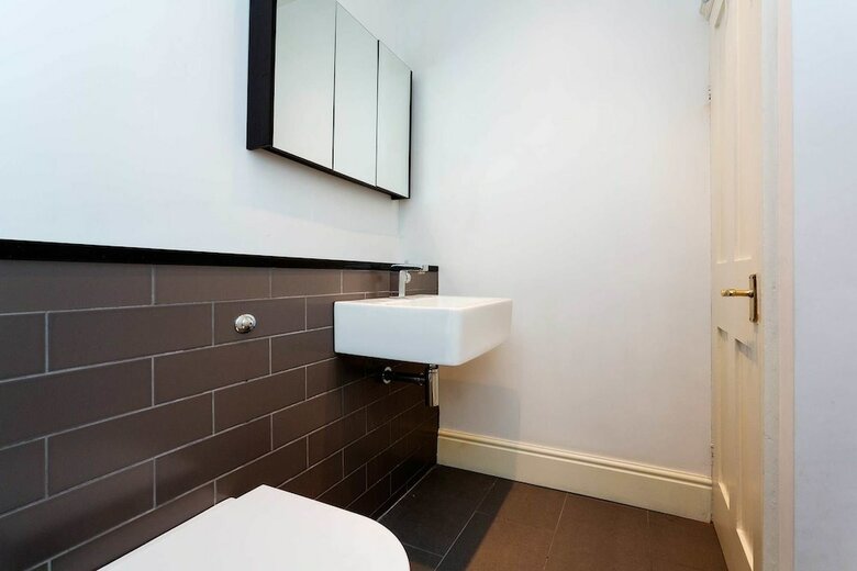 Apartamentos Terraced Home In Tranquil Wimbledon