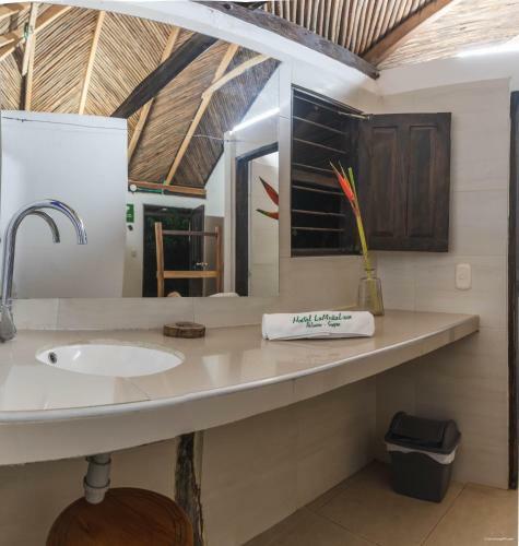 Albergue Hostal La Media Luna