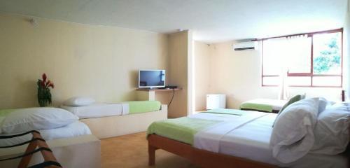 Hotel Lagos De Menegua