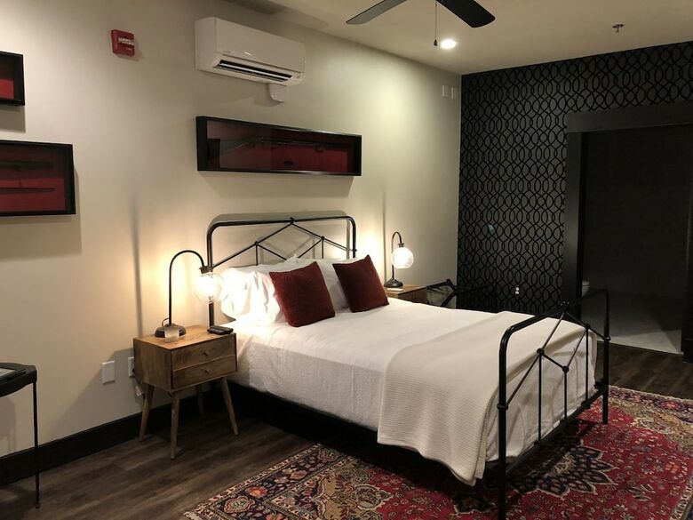 Gunrunner Boutique Hotel