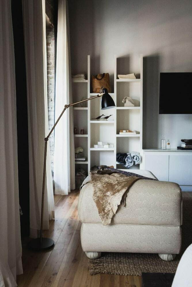 Gunrunner Boutique Hotel
