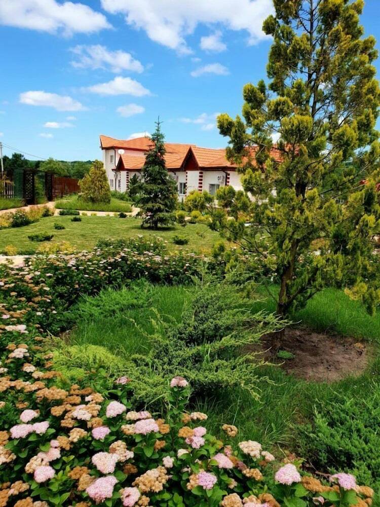 Hotel Eco Estate Golden Key