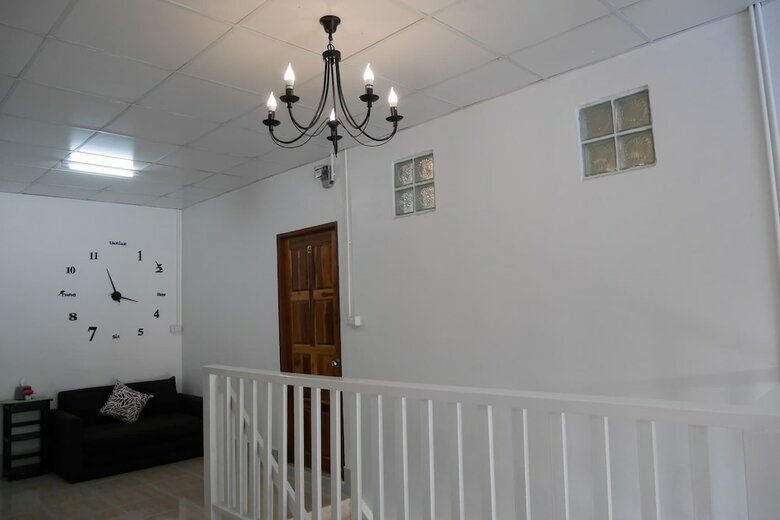Hostal Nawee Guesthouse Sairee - Hostel