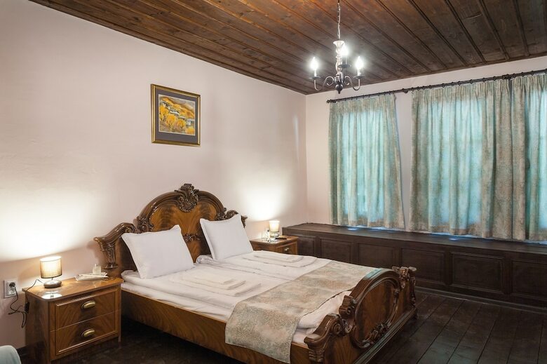 Hotel History Inn Unique Guest House