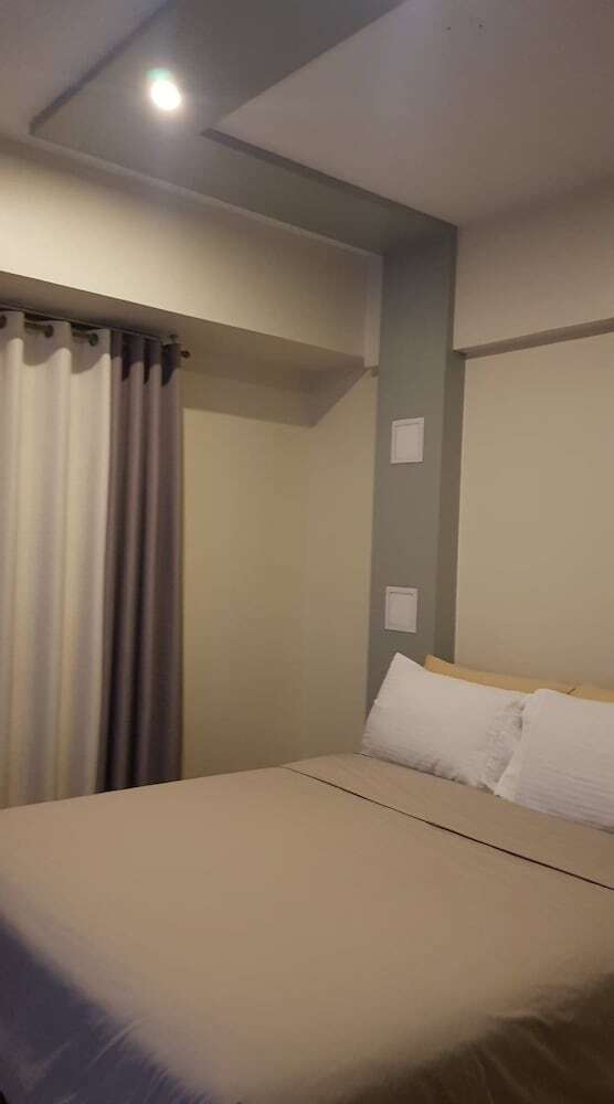 New Condo Unit Near Naia Terminal 3