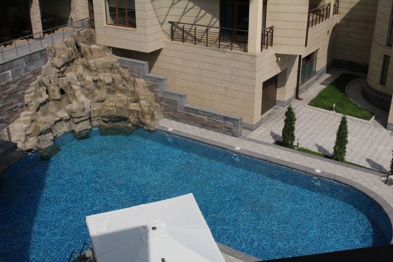 Grand Hills Hotel