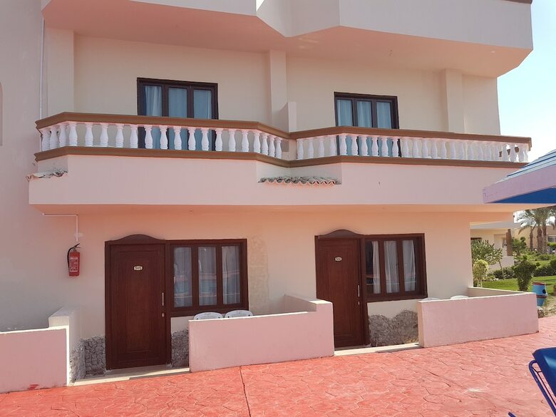 Hotel Bella Rose Aqua Park Beach Resort
