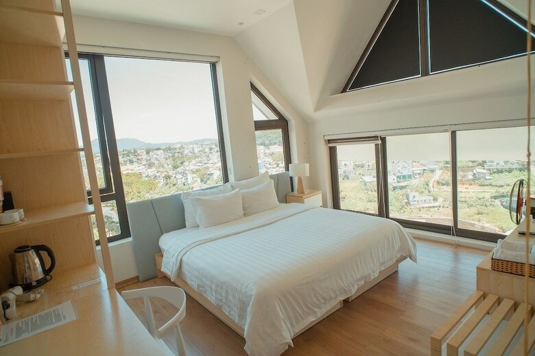 Hotel Dalat Home