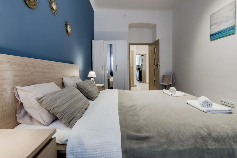Riverside Family Apartment In The Center