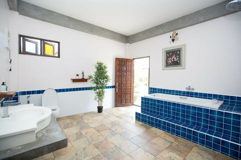Hotel Release Pool Villa Resort