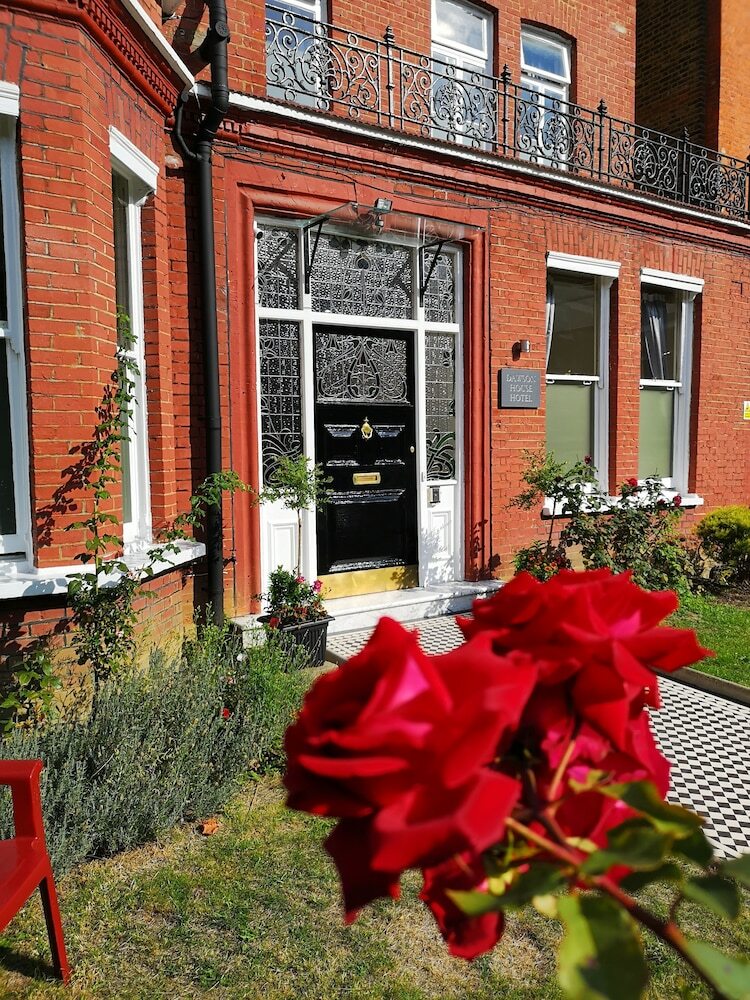 Dawson House Hotel