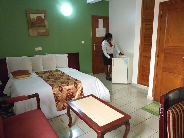 Hotel H�tel Vall�e Des Rois