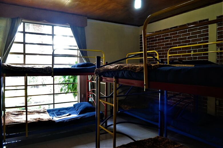 Hostal Dulces Sue�os - Hostel