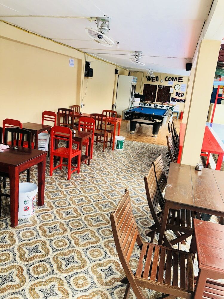 Hostal Real Backpackers Hostel Vang Vieng