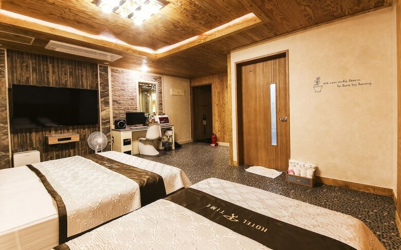 Hotel Time