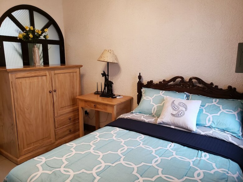 Hotel Apartment La Capitan�a