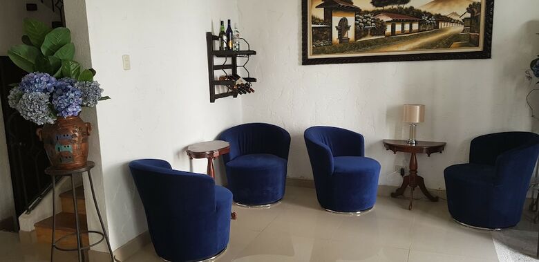 Hotel Apartment La Capitan�a