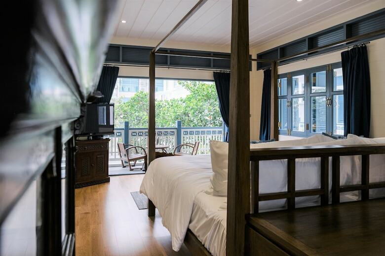 Hotel Baan Vajra