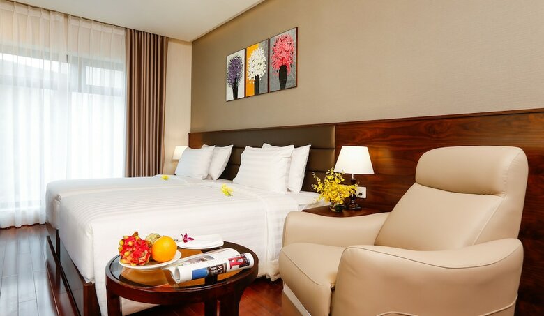 Orchids Saigon Hotel