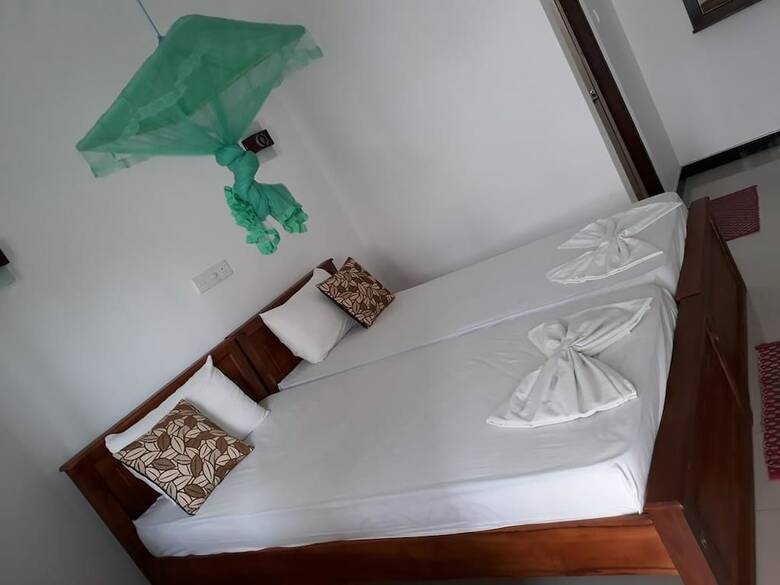 Hotel Anna Tourist Inn