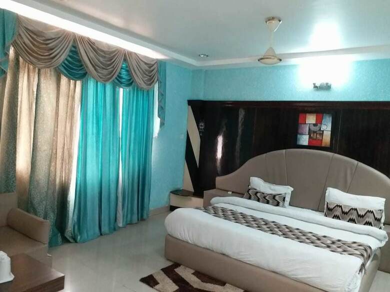 Hotel Jagdamba