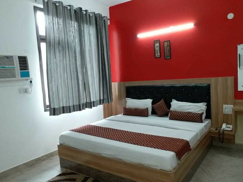 Hotel Jagdamba