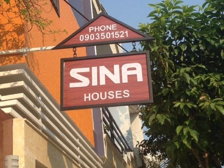 Hotel Sina Houses