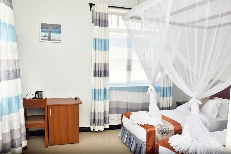 Sea Crest Hotel