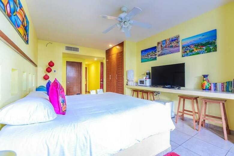 Ixchel - Ground Floor Standard Room 2107