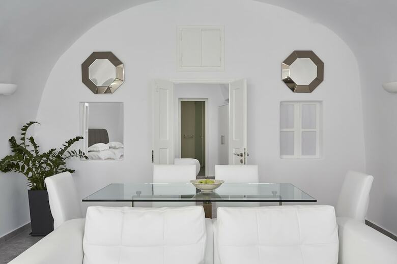 Eden Villas By Canaves Oia
