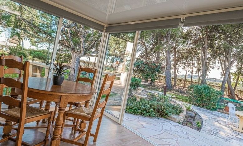 Hotel Villa B&B Via Domitia