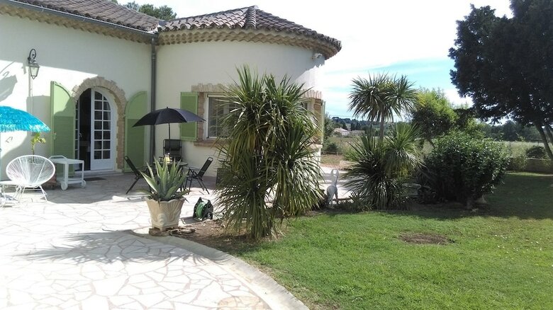 Villa B&B Via Domitia G�te