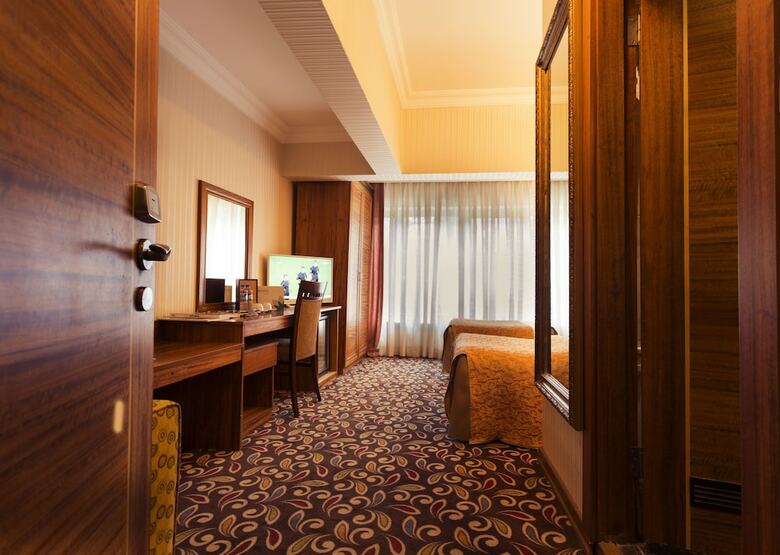 Marya Hotel