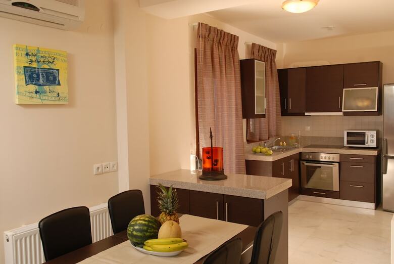 Okeanides Villas