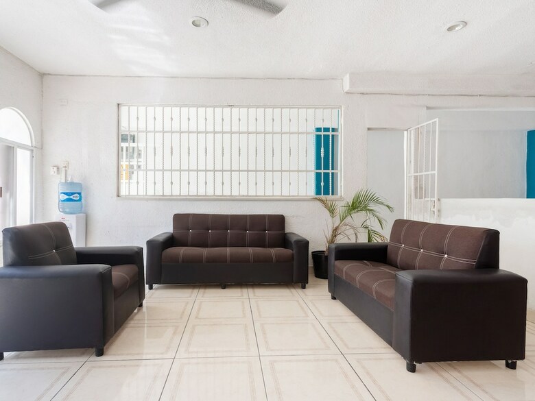 Hostal Oyo Hotel Paradise