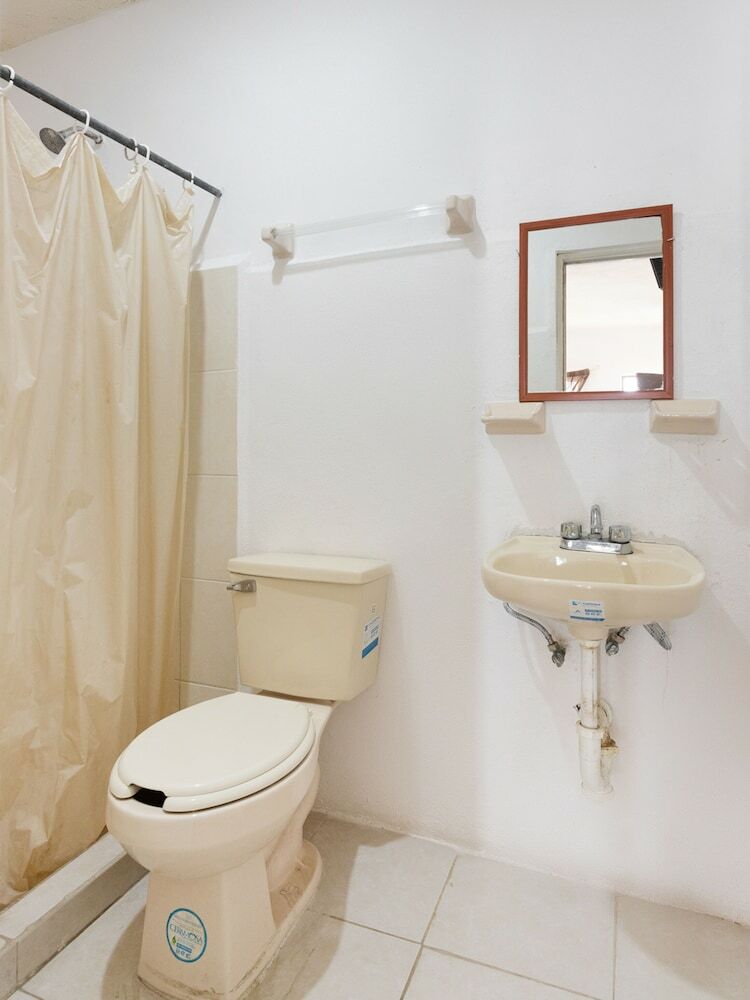 Hostal Oyo Hotel Paradise
