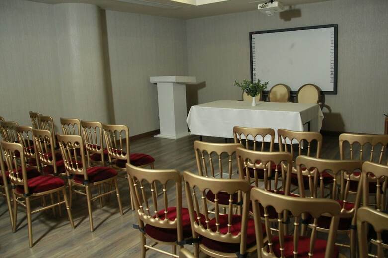 Sky Hotel Baku