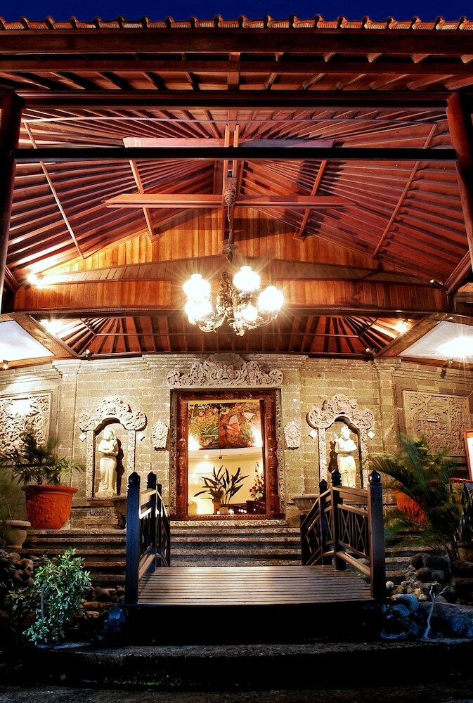 Hotel Inna Bali Beach Resort
