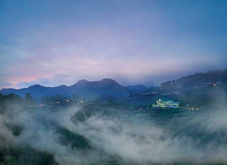 Hotel Elysium Gardens Hill Resorts