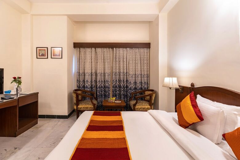 Hotel Sarovar On Lake Pichola