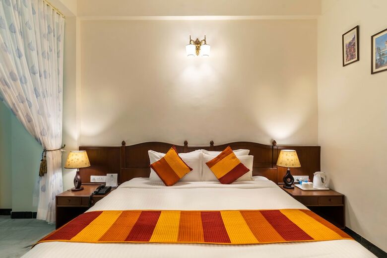 Hotel Sarovar On Lake Pichola