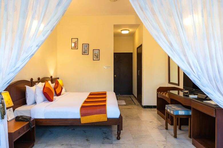 Hotel Sarovar On Lake Pichola